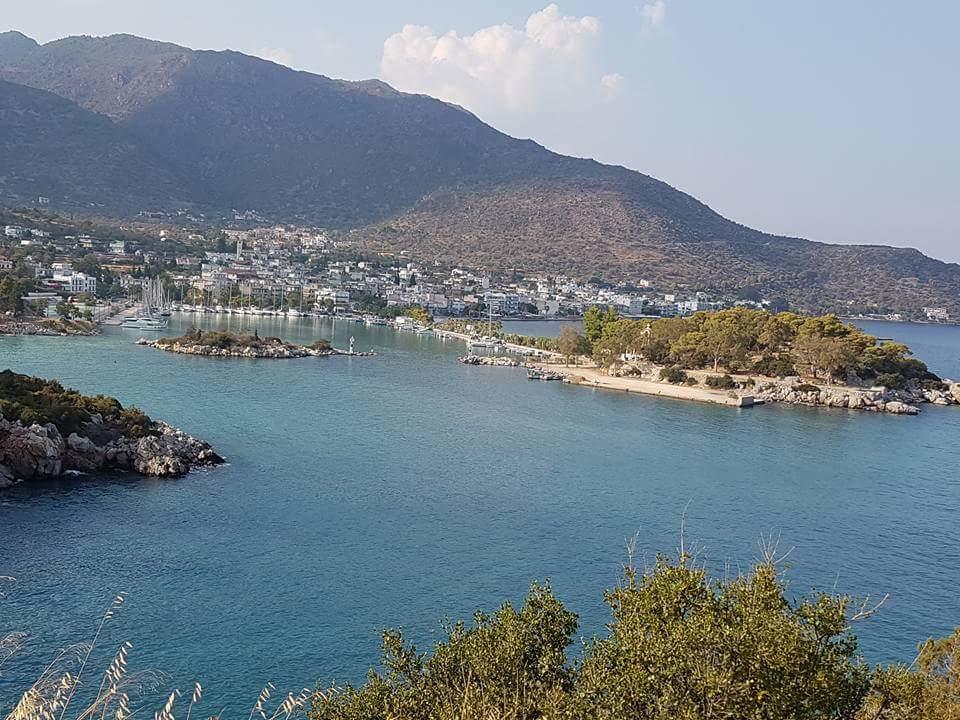 Pansion Marousa Methana Exterior photo